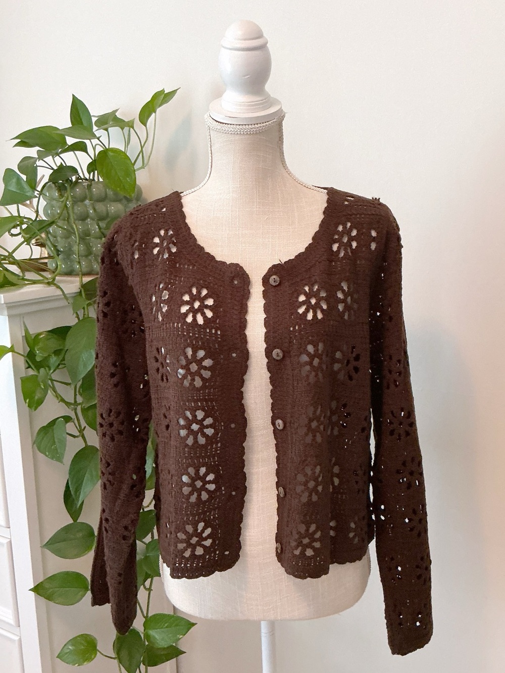 Ultra Pink | Brown Crochet Button-Front Cardigan size L